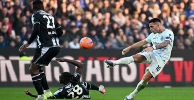 إنتر يواصل التحليق في قمة الكالتشيو