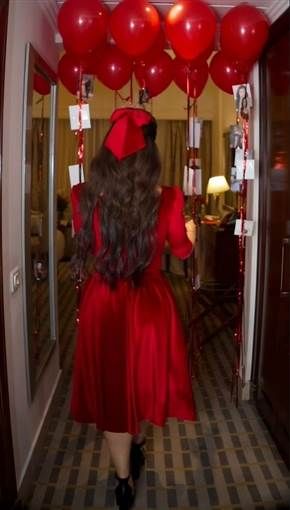 مي عز الدين تحتفل بعيد ميلادها مع زوجها احتفلت الفنانة مي عز الدين بعيد ميلادها في أجواء رومانسية مع زوجها أحمد تيمور.وشاركت مي عز الدين جمهورها بصور إقرأ المزيد