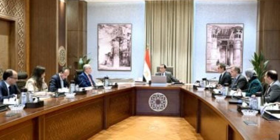 رئيس الحكومة: توجيهات من الرئيس ببدء تنفيذ مدينة العاصمة الطبية للمستشفيات