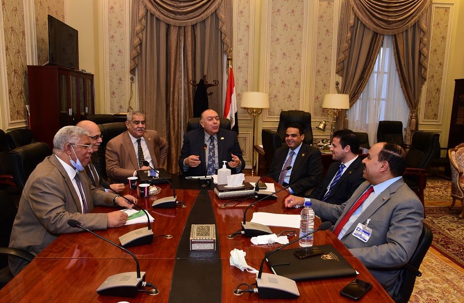 لجنة النقل بالنواب تناقش منحة يابانية لتوفير سفينة...