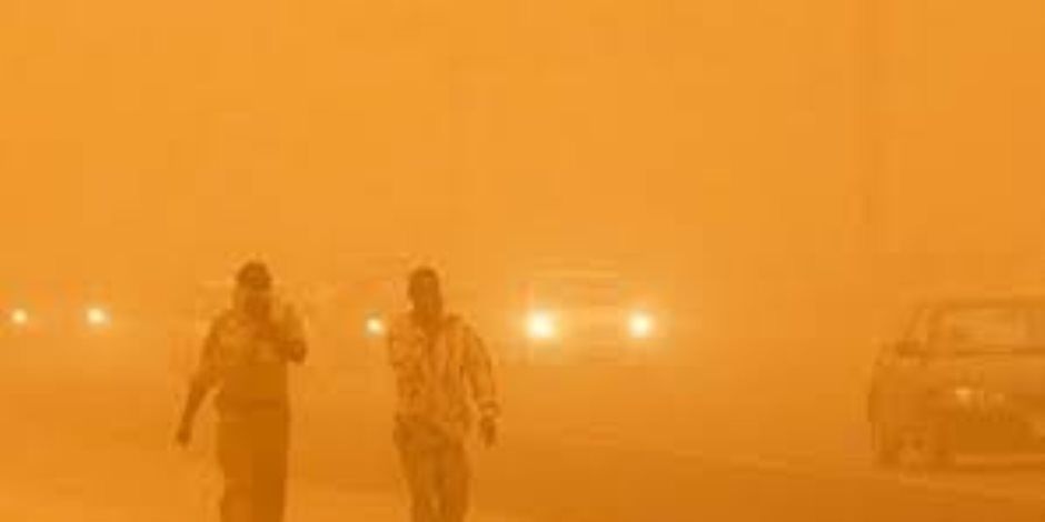 إعلان حالة الطوارئ في ليبيا وتعليق رحلات الطيران بسبب عاصفة ترابية شديدة