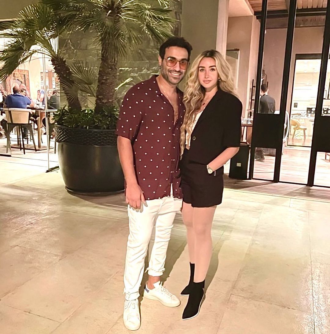 بعد ظهورهما سويًا.. ما حقيقة عودة الفنان أحمد...