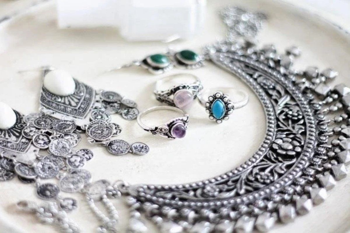 إعلان رسمي في محلات الصاغة.. سعر جرام الفضة عيار...