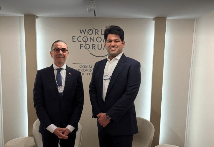 شركة هندية تدرس إنشاء مركز متكامل في مصر لتصنيع الدراجات النارية والثلاثية العجلات