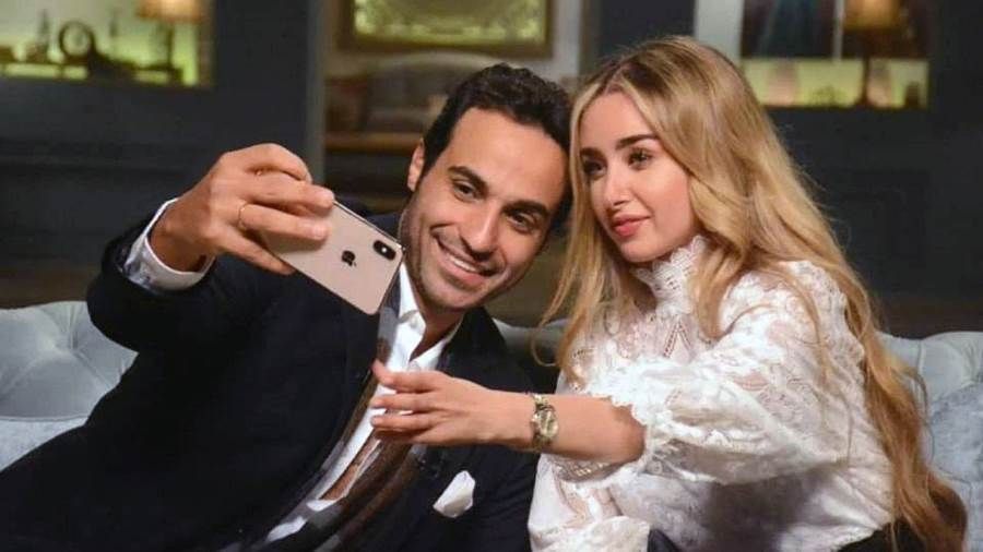 تصالح هنا الزاهد وأحمد فهمي.. صور أعاد ظهور الفنانة هنا الزاهد برفقة طليقها الفنان أحمد فهمي خلال عودتهما من المملكة العربية السعودية بعد حضور إقرأ المزيد