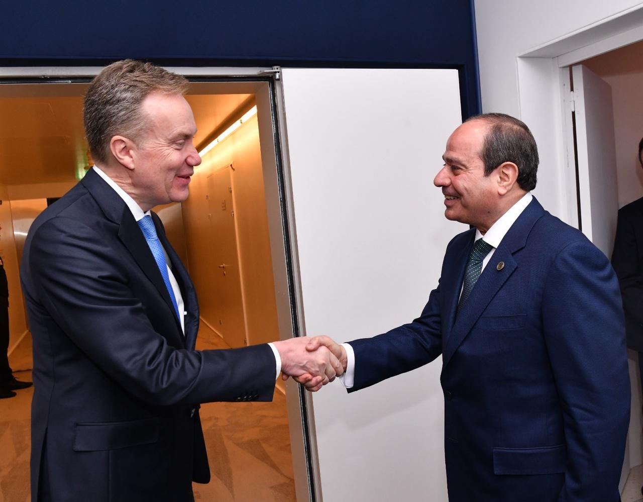 الرئيس السيسي يشارك في جلسة حوارية مع قادة الأعمال في منتدى دافوس الاقتصادي