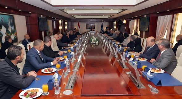 أسامة ربيع: مؤشرات إيجابية لتعافي الملاحة بقناة السويس وعودة قريبة للخطوط الكبرى