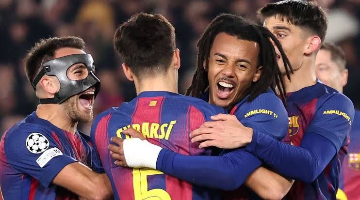 حبيب الجماهير.. معلق مباراة برشلونة ضد سلافيا براغ...