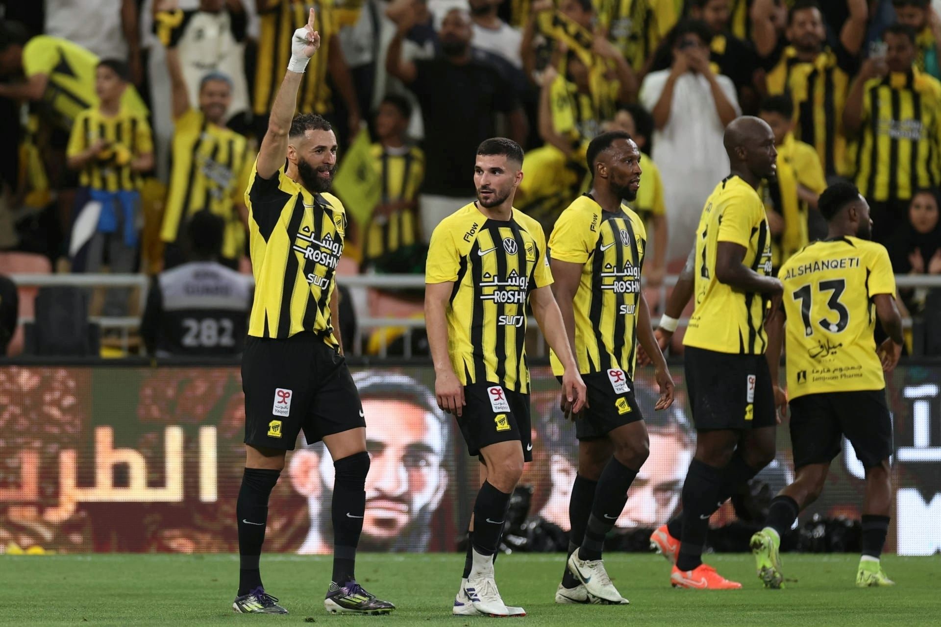 القنوات الناقلة لمباراة الاتحاد ضد القادسية في الدوري...