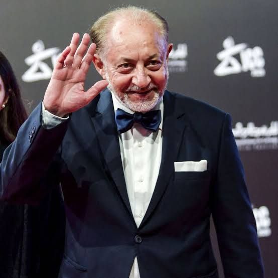 تطورات الحالة الصحية للفنان عبد العزيز مخيون بعد...