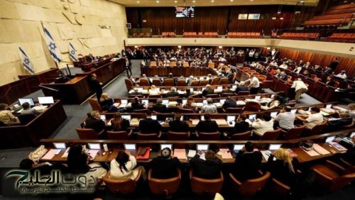 القدس: الكنيست يقر قانونًا عنصريًا يستهدف خريجي الجامعات الفلسطينية