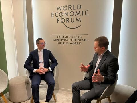 الخطيب يبحث مع يونيليفر تطورات استثماراتها وخطط التوسع في مصر