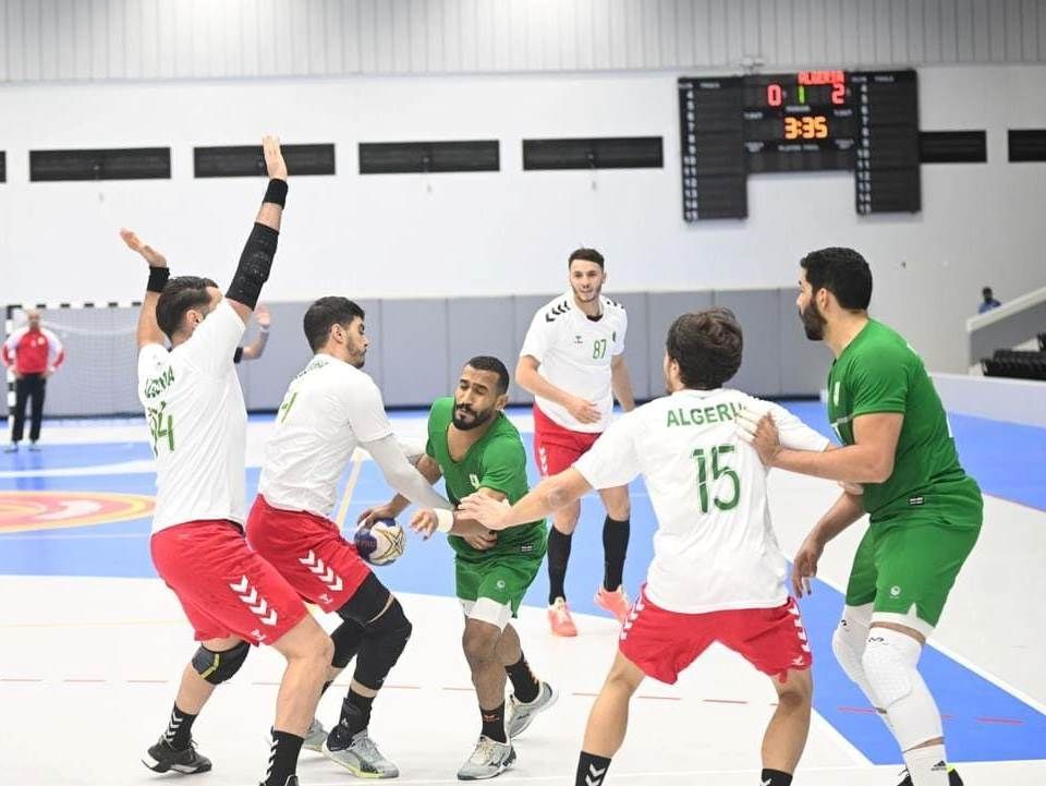 بطرق مجانية وبدون تشفير.. كيفية مشاهدة مباراة الجزائر...