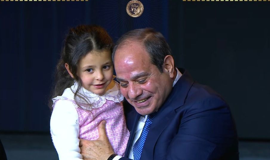 الرئيس السيسي يكرم عدداً من أسماء شهداء الشرطة خلال الاحتفال بالذكرى الـ 74 لعيد الشرطة (صور)