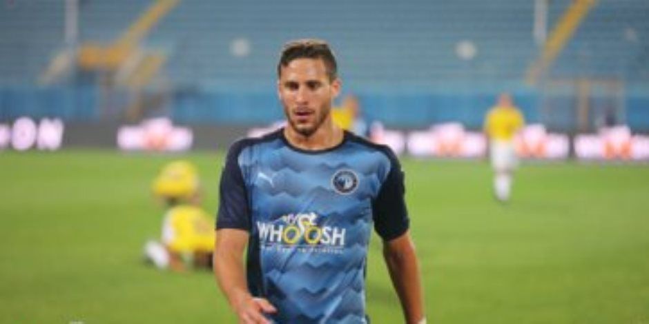 رمضان صبحي يصل جنايات الجيزة من محبسه لحضور أولى جلسات الاستئناف على حكم حبسه