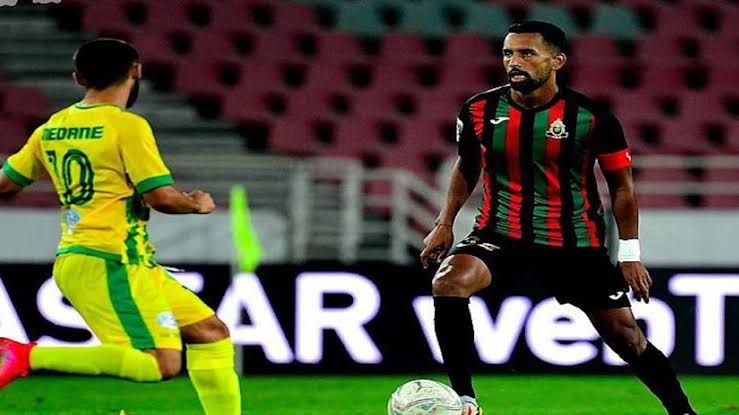 بدون تشفير.. القنوات الناقلة لمباراة شبيبة القبائل ضد...