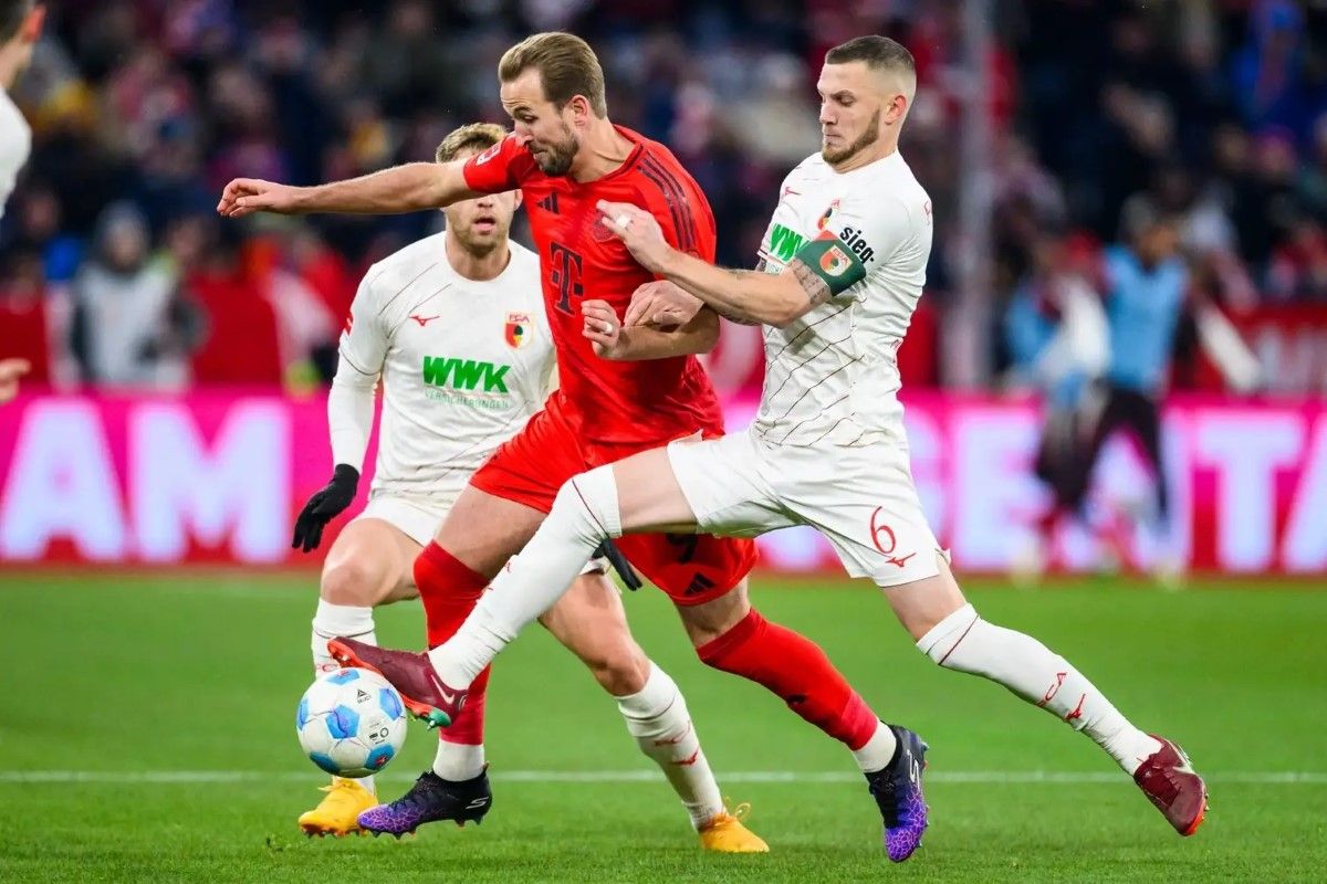 مباراة بايرن ميونخ وأوغسبورغ