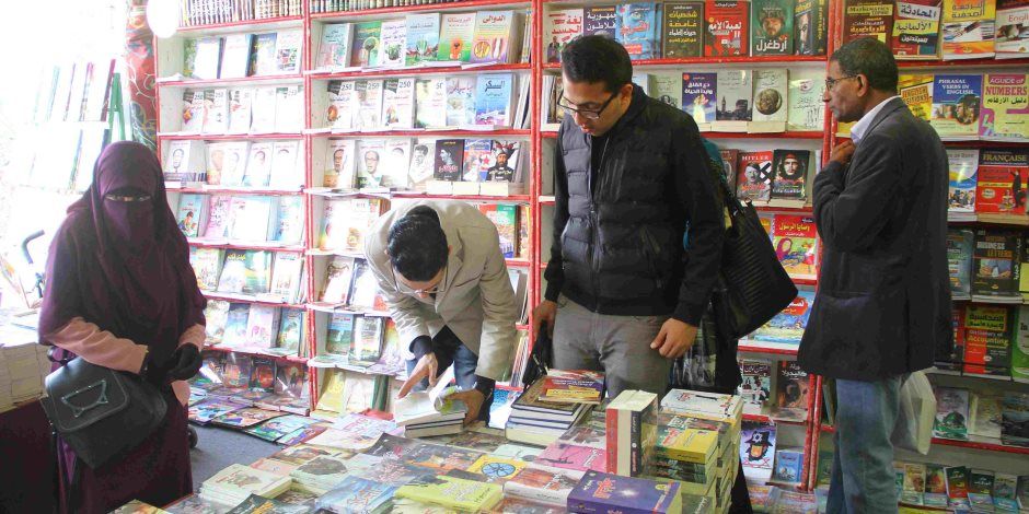 معرض القاهرة الدولي للكتاب يصل إلى أول مليون زائر خلال يومين من افتتاحه