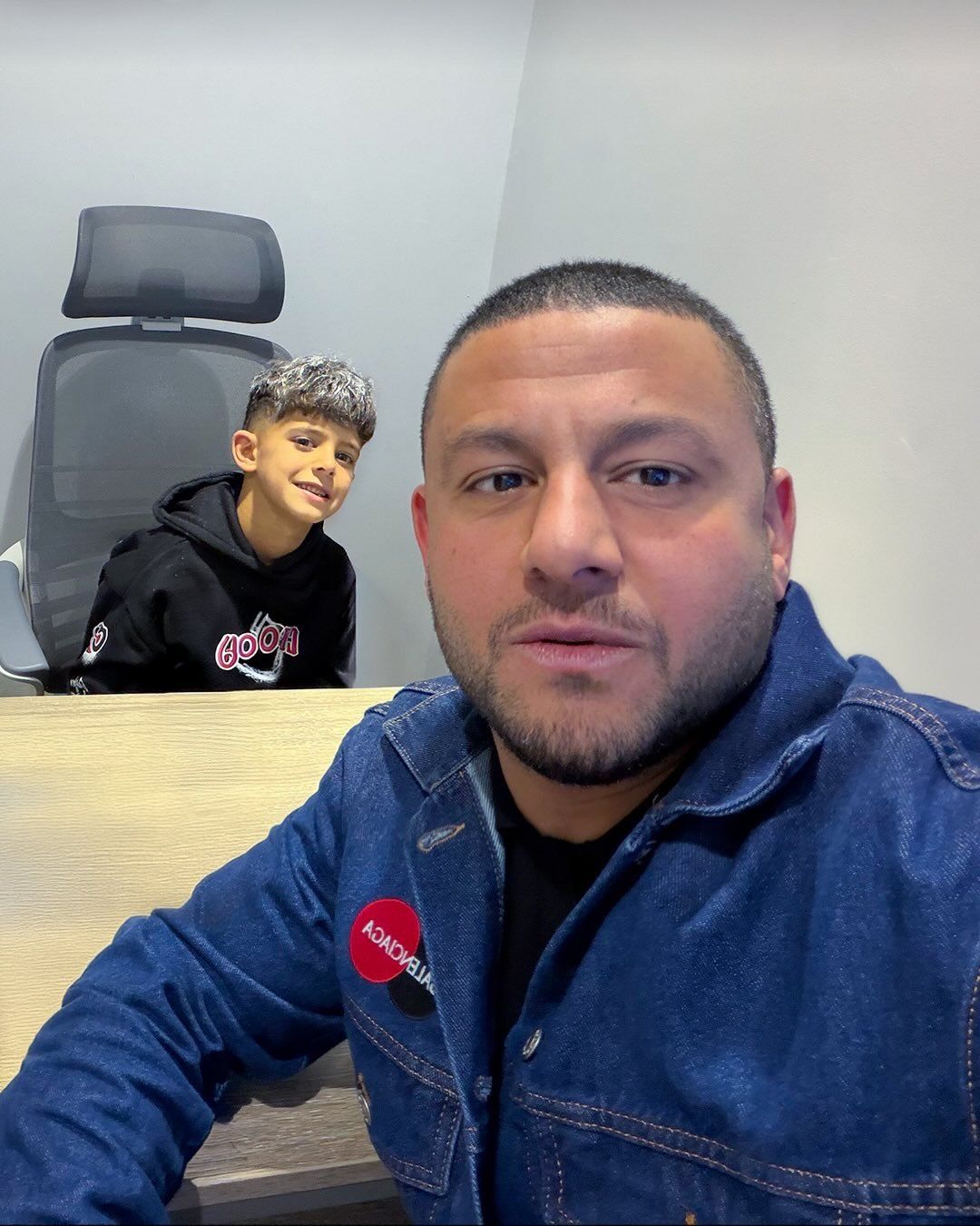 اطّلع على..أول ظهور لـ "رمضان صبحى" بعد إخلاء سبيله