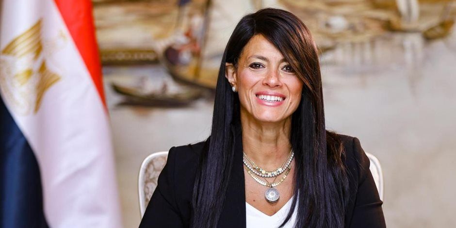 وزيرة التخطيط والتنمية الاقتصادية والتعاون الدولي في حوارات موسعة مع وسائل الإعلام الإقليمية خلال منتدى "دافوس"