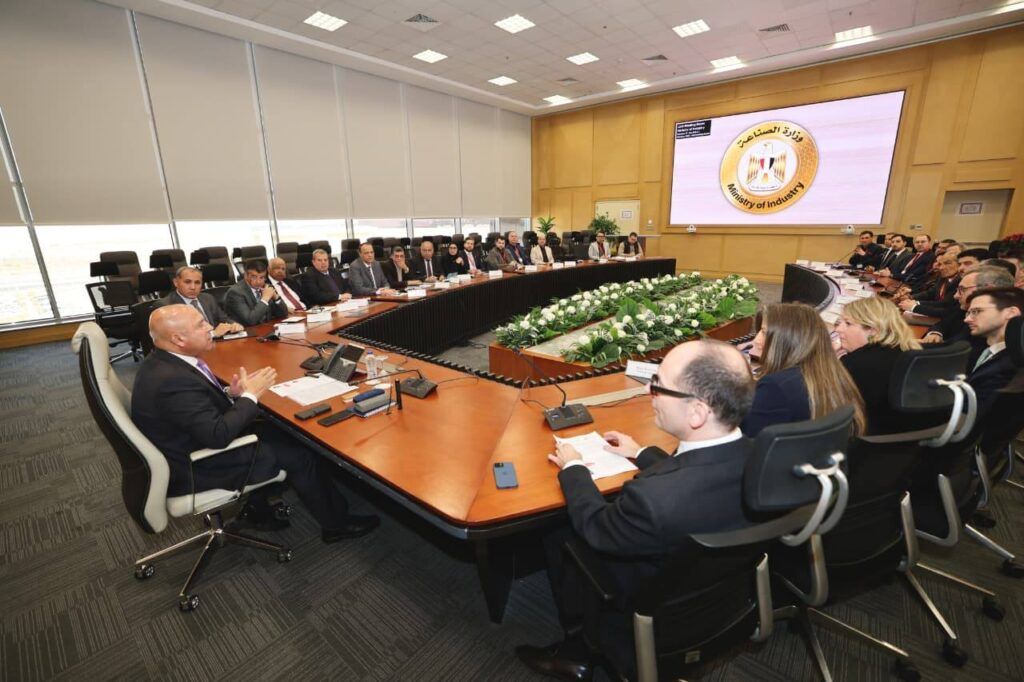 شركة نمساوية تدرس إقامة مصنع لإنتاج عجل القطارات في مصر