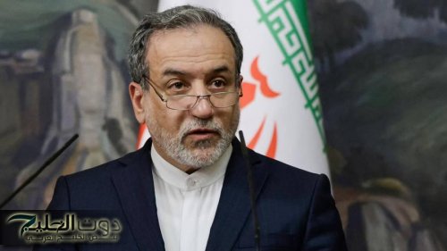 طهران تنفي التفاوض مع واشنطن وترمب يلمح لخيارات عسكرية وسط تعزيزات بحرية