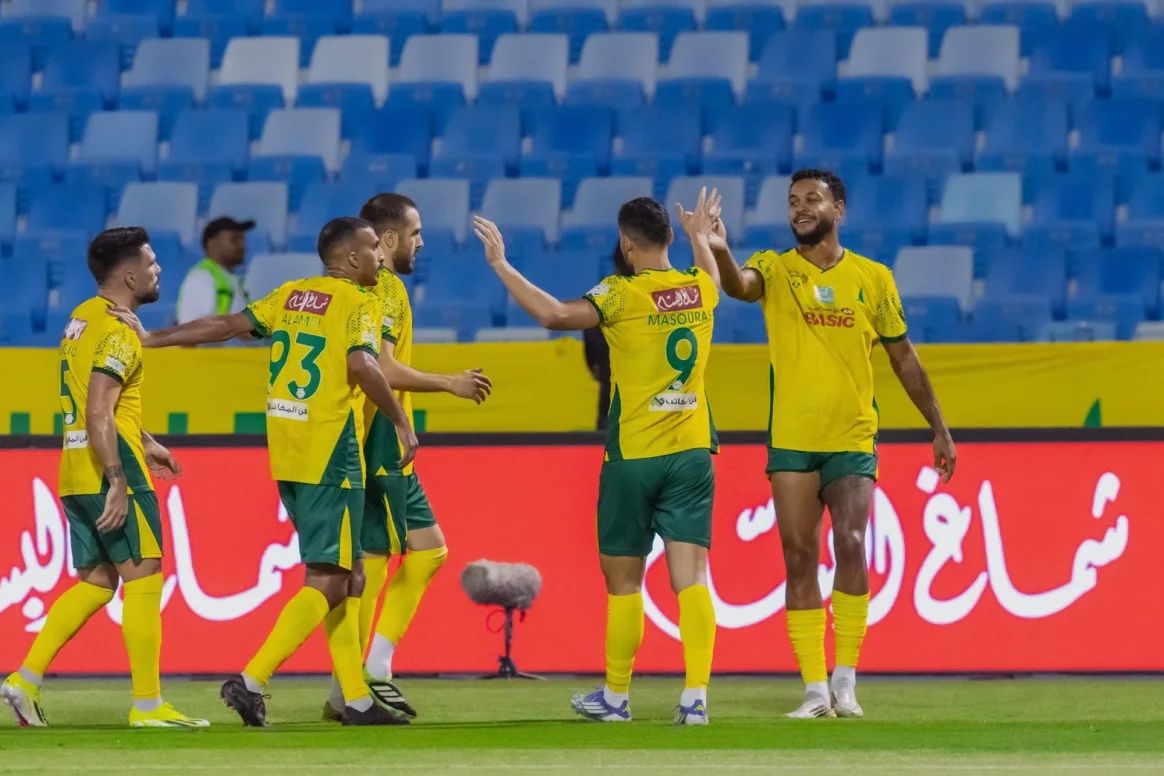 القنوات الناقلة لمباراة الفيحاء ضد الخليج بالدوري السعودي...