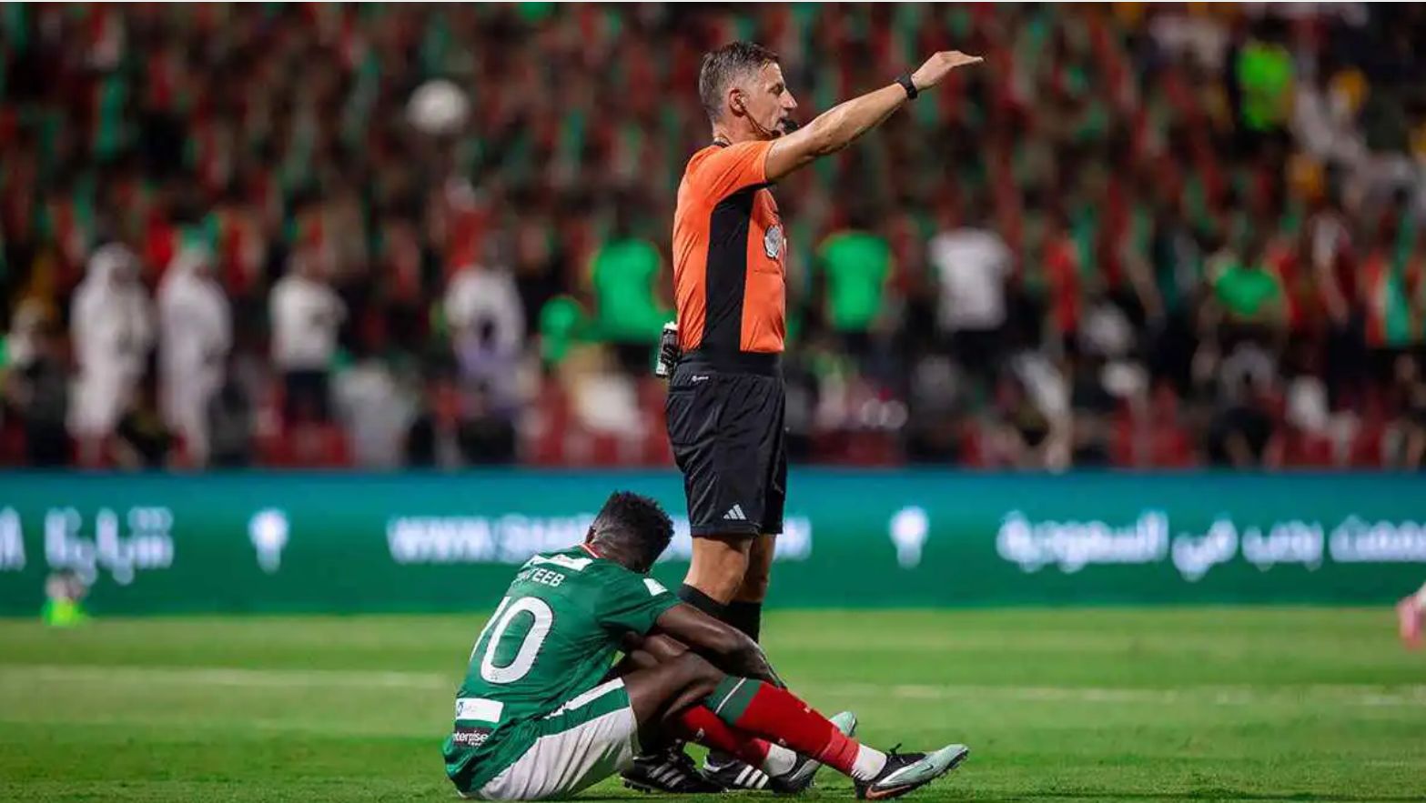 لا تفوتك القنوات الناقلة لمباراة الأهلي ضد الاتفاق...