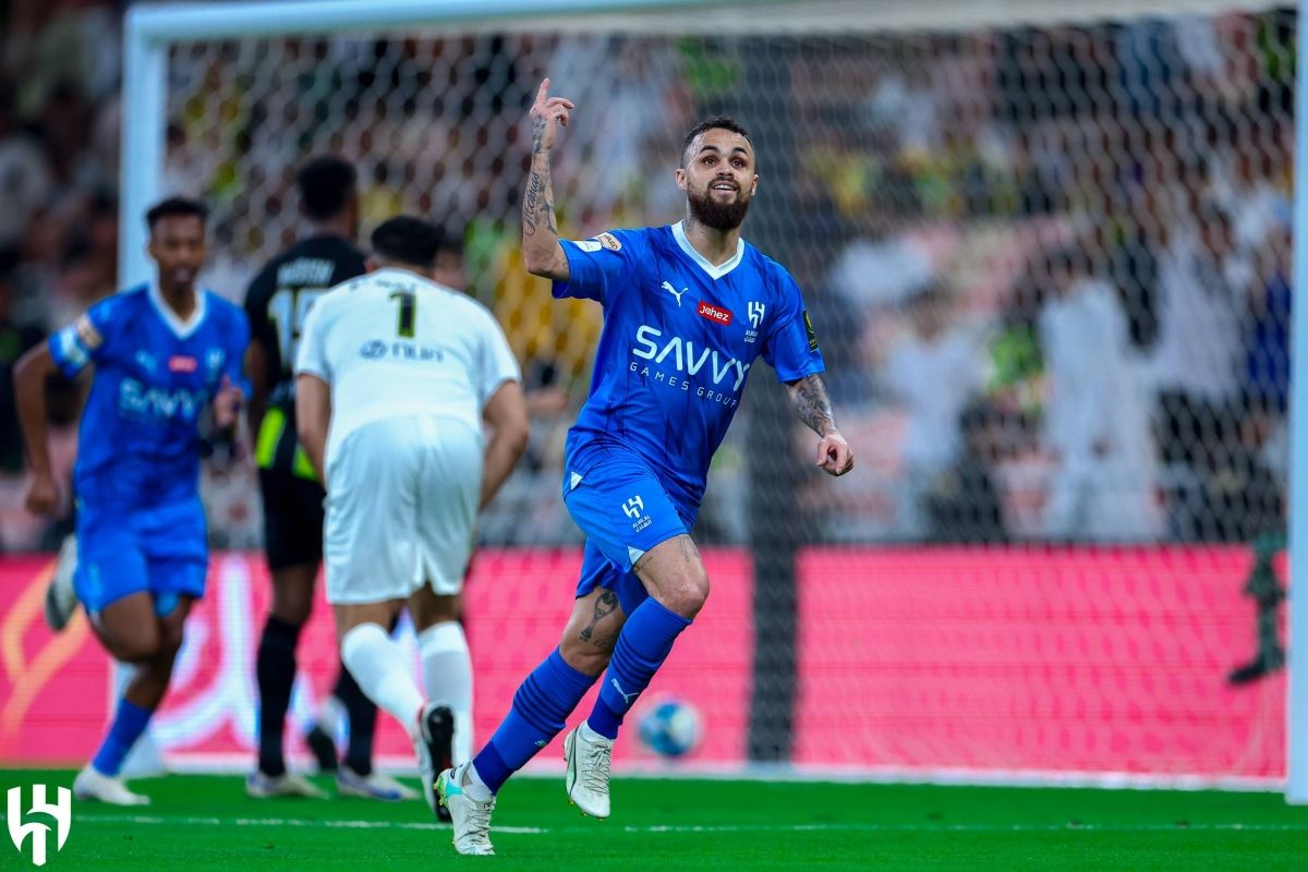 إعلان رسمي.. نادي العلا السعودي يطلب ضم نجم فلامينغو...