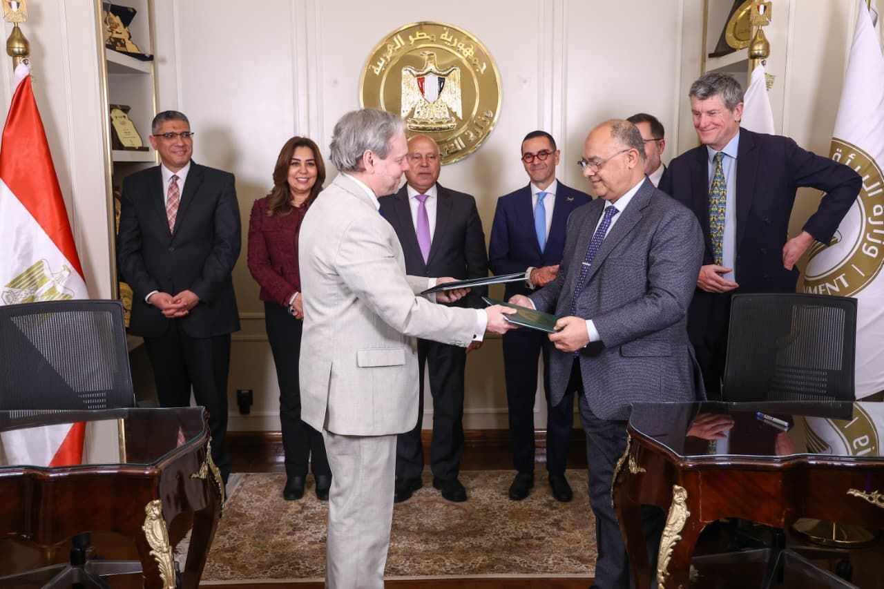 محافظ الجيزة يشهد توقيع مذكرة تفاهم لتنفيذ مشروع إدارة ومعالجة المخلفات الصلبة في شبرامنت