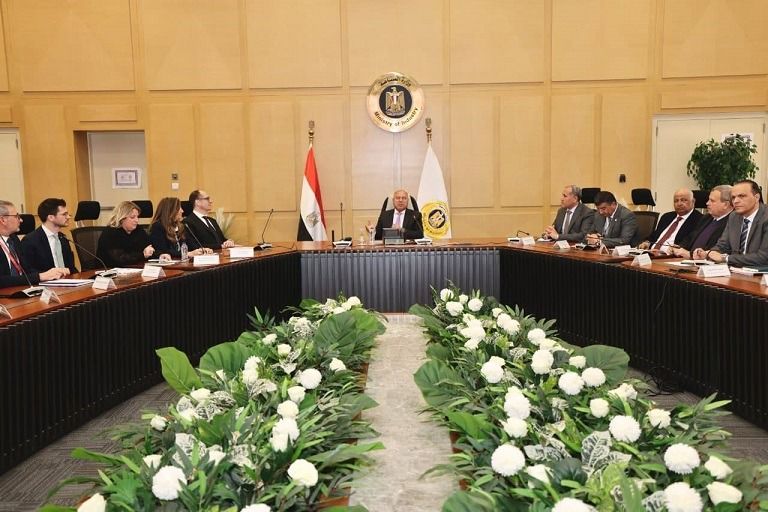 شركة نمساوية تدرس إقامة مصنع لإنتاج عجل القطارات في مصر