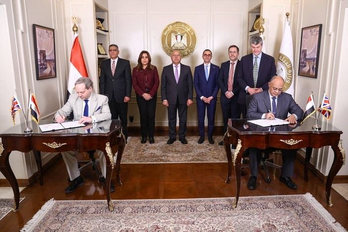 مصر توقع مذكرة تفاهم مع “بولار هايدرو” البريطانية لمعالجة المخلفات الصلبة بتكلفة 4.2 مليار دولار