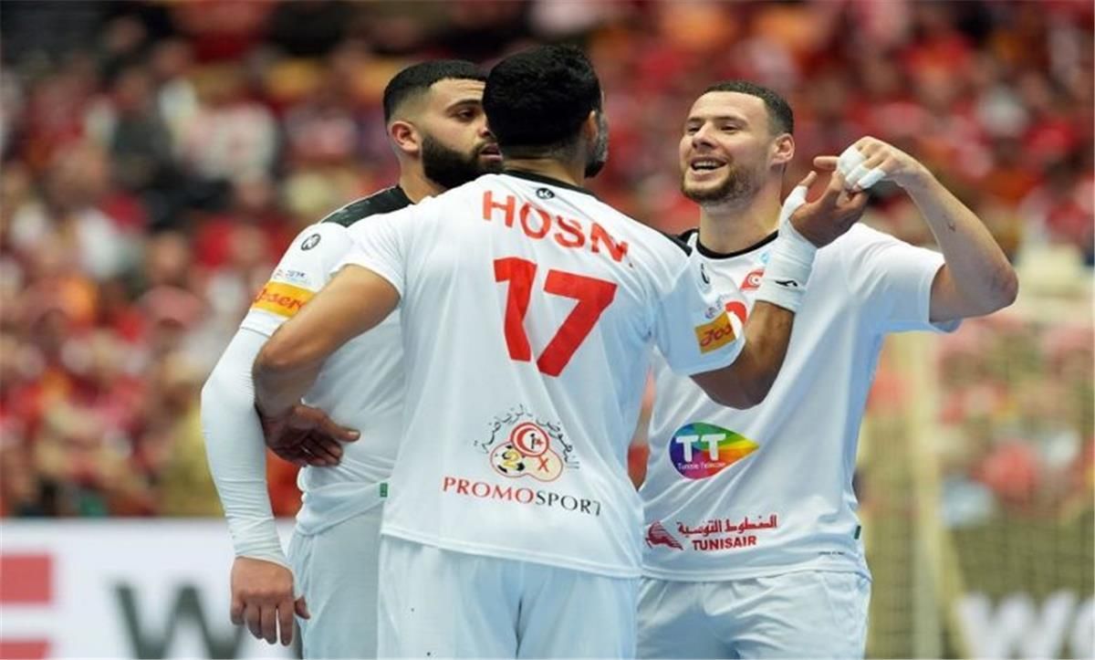 علي المفتوحة.. القنوات الناقلة لمباراة الجزائر ضد تونس...