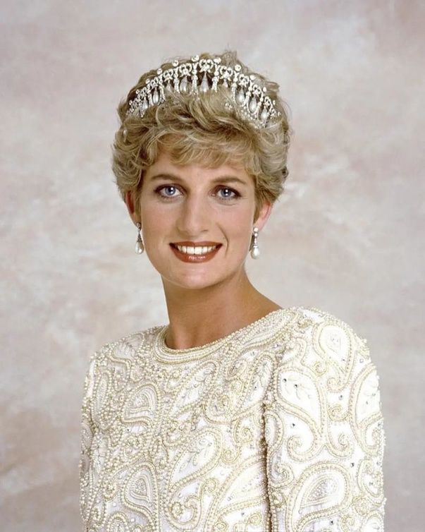 في شهر التوعية بالتبرع بالدم.. نجمات واجهن أزمات صحية تطلبت نقل دم