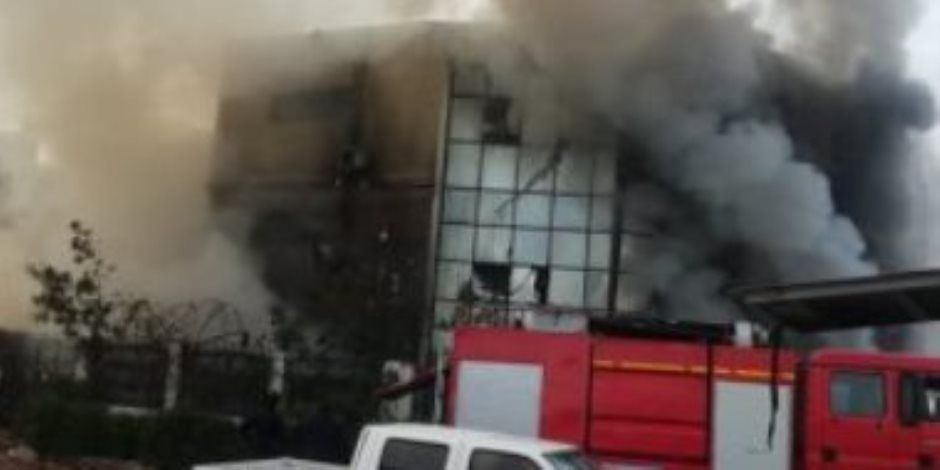 إخماد حريق داخل 3 منازل فى منشأة ناصر دون إصابات.