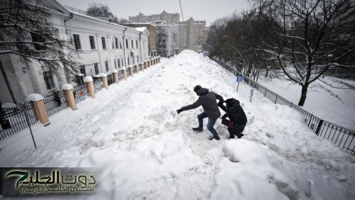 موسكو تشهد أسوأ تساقطات للثلوج منذ عام 1823