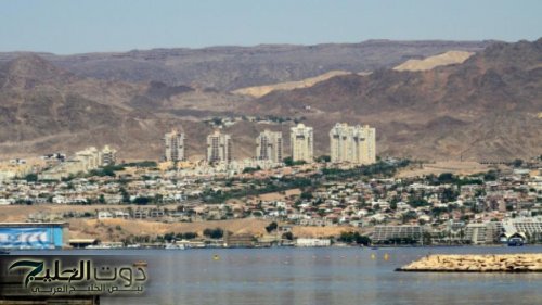 مدمرة تابعة للبحرية الأميركية ترسو في ميناء إيلات