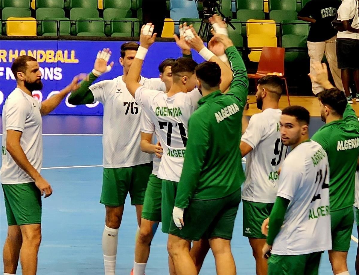 بطرق مجانية وبدون تشفير.. كيفية مشاهدة مباراة الجزائر...