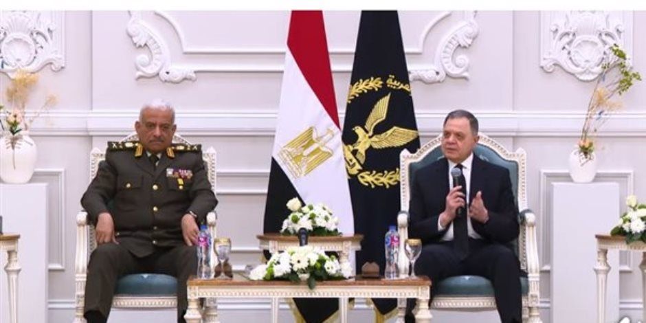 وزير الداخلية يستقبل القائد العام للقوات المسلحة ورئيس الأركان لتهنئته بعيد الشرطة الـ74