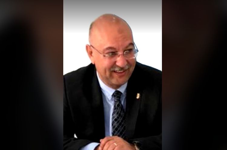 أحمد الملواني: تأخر التوقيعات الإدارية ونقص الخبرات يعرقلان الإفراج عن الشحنات