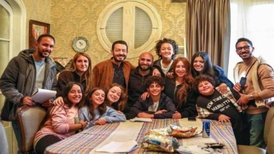 مسلسل "لعبة وقلبت بجد" يوقف روبلوكس في مصر نجح مسلسل لعبة وقلبت بجد من إنتاج الشركة المتحدة للخدمات الإعلامية والمعروض على قناة DMC ومنصة WATCH IT في إقرأ المزيد