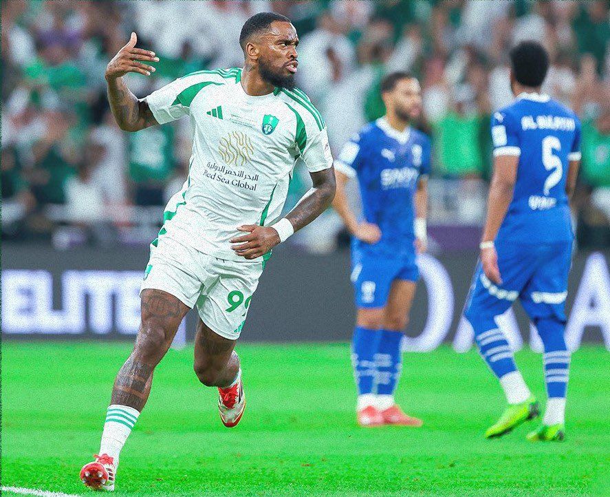 أحدهم معشوق الجماهير.. معلقين مباراة الهلال ضد الأهلي...