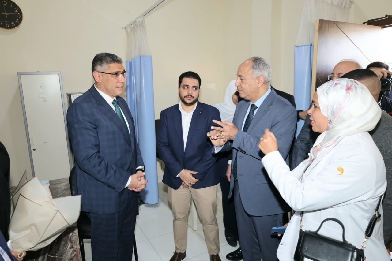 محافظ الجيزة يفتتح مبنى العمليات المطوّر بمستشفى 6 أكتوبر المركزي