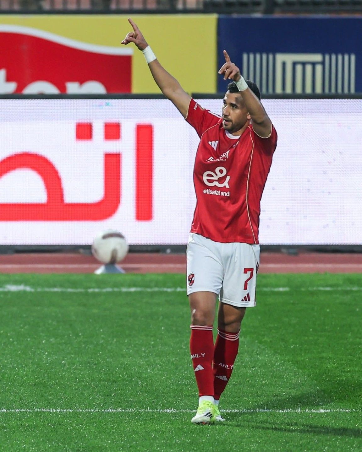 مجانًا وبدون تشفير.. كيفية مشاهدة مباراة الأهلي ضد...