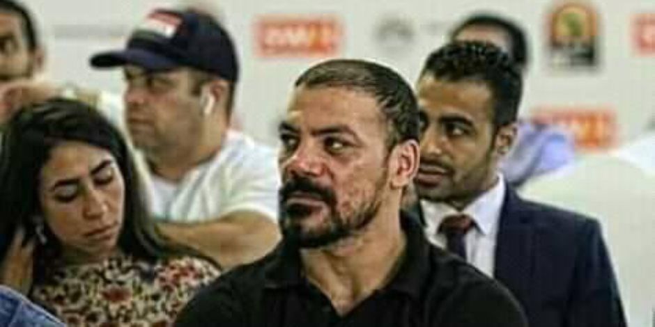 التفاصيل الكاملة للقبض على عمرو زكى فى مطار القاهرة