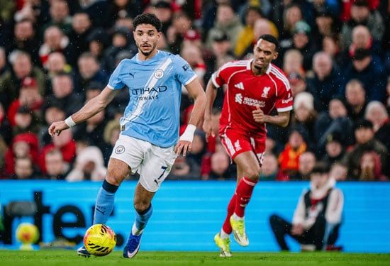 مانشستر سيتي يحسم قمة ليفربول 2-1 بمشاركة محمد صلاح ومرموش.. فيديو وصور