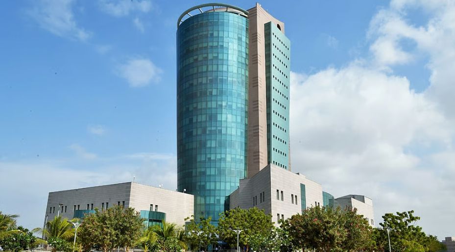 جامعة جازان تشارك في معرض الدفاع العالمي 2026...