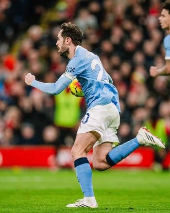 مانشستر سيتي يحسم قمة ليفربول 2-1 بمشاركة محمد صلاح ومرموش.. فيديو وصور