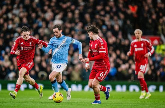 مانشستر سيتي يحسم قمة ليفربول 2-1 بمشاركة محمد صلاح ومرموش.. فيديو وصور