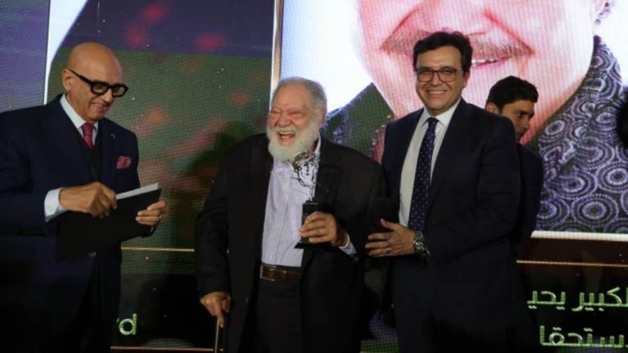 يحيى الفخراني يفوز بجائزة الاستحقاق الكبرى من مؤسسة فاروق حسني للثقافة والفنون حصل الفنان الكبير يحيى الفخراني على جائزة الاستحقاق الكبرى خلال الدورة الحالية من جوائز مؤسسة فاروق حسنى للث إقرأ المزيد